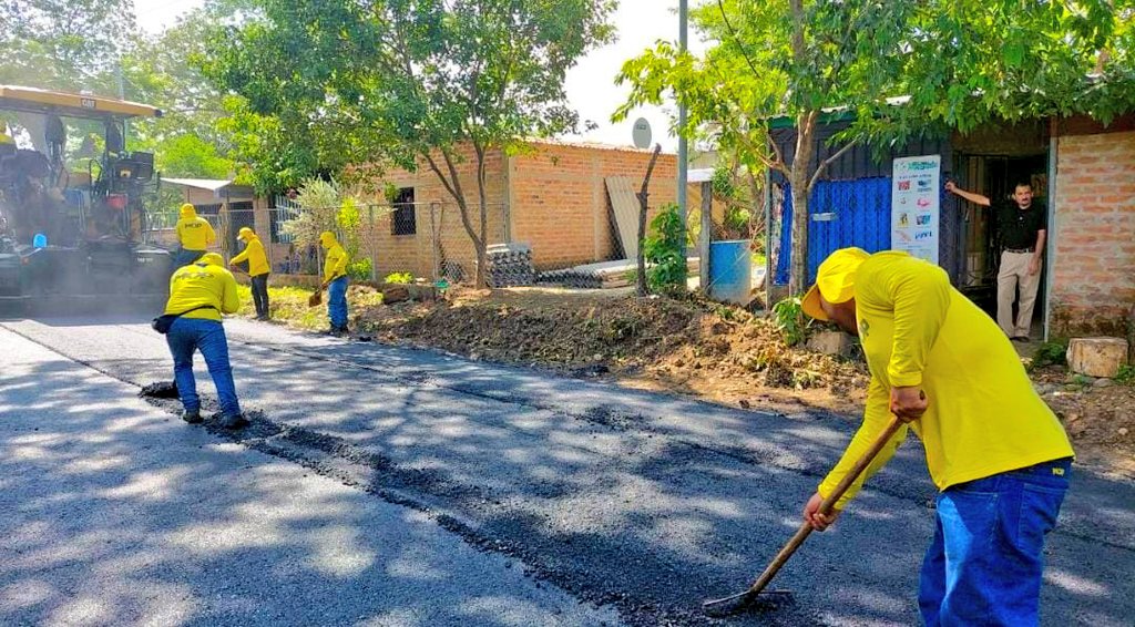 Obras Públicas embellece calle en la comunidad Las Pavas, de San Pablo Tacachico, para beneficio de miles de habitantes obras-publicas-embellece-calle-en-la-comunidad-las-pavas-de-san-pablo-tacachico-para-beneficio-de-miles-de-habitantes